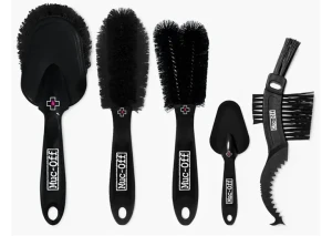 muc-off-brush-set-2-99747-f-sk7-w780-h554_1.webp