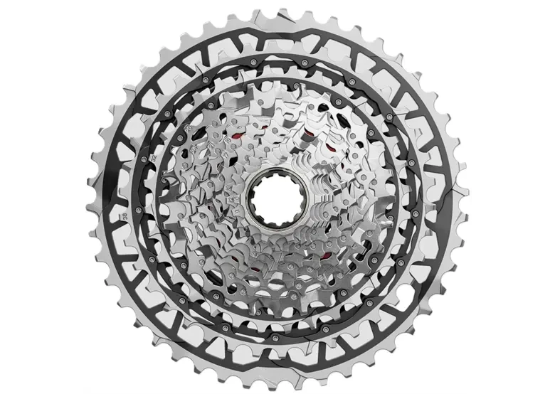 sram-force-xplr-xg-1371-e1-2-266175-f-sk7-w780-h554_1.webp