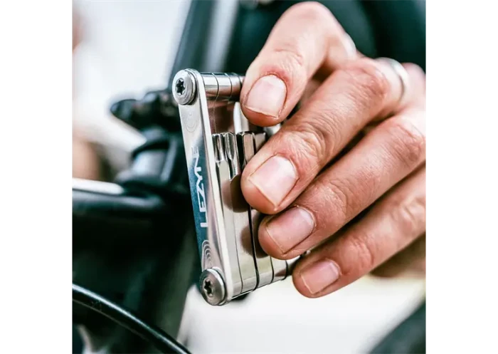 lezyne-sv-pro-11-2-182910-f-sk7-w780-h554_5.webp